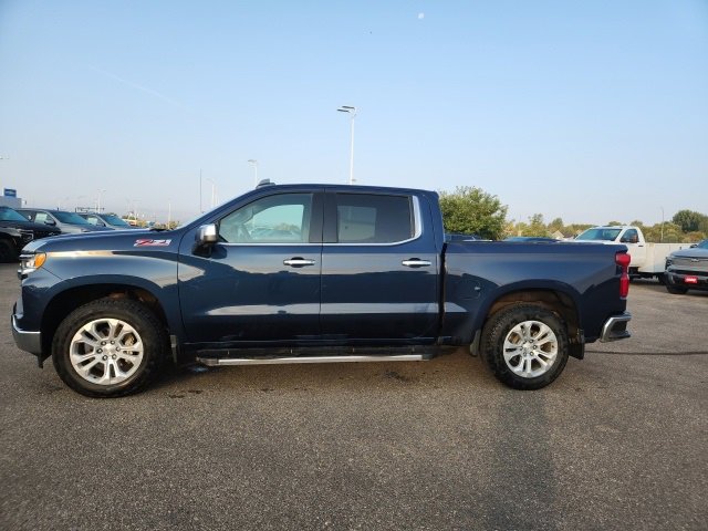 2023 Chevrolet Silverado 1500 LTZ photo 4