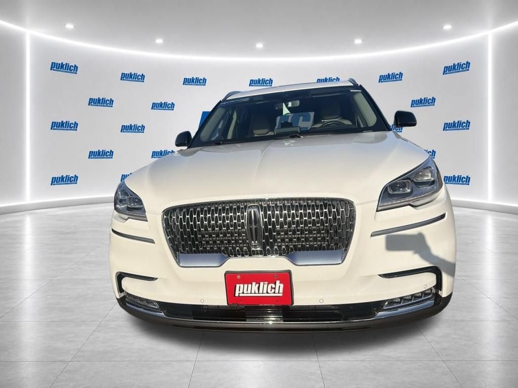 5LM5J7XC9NGL15303