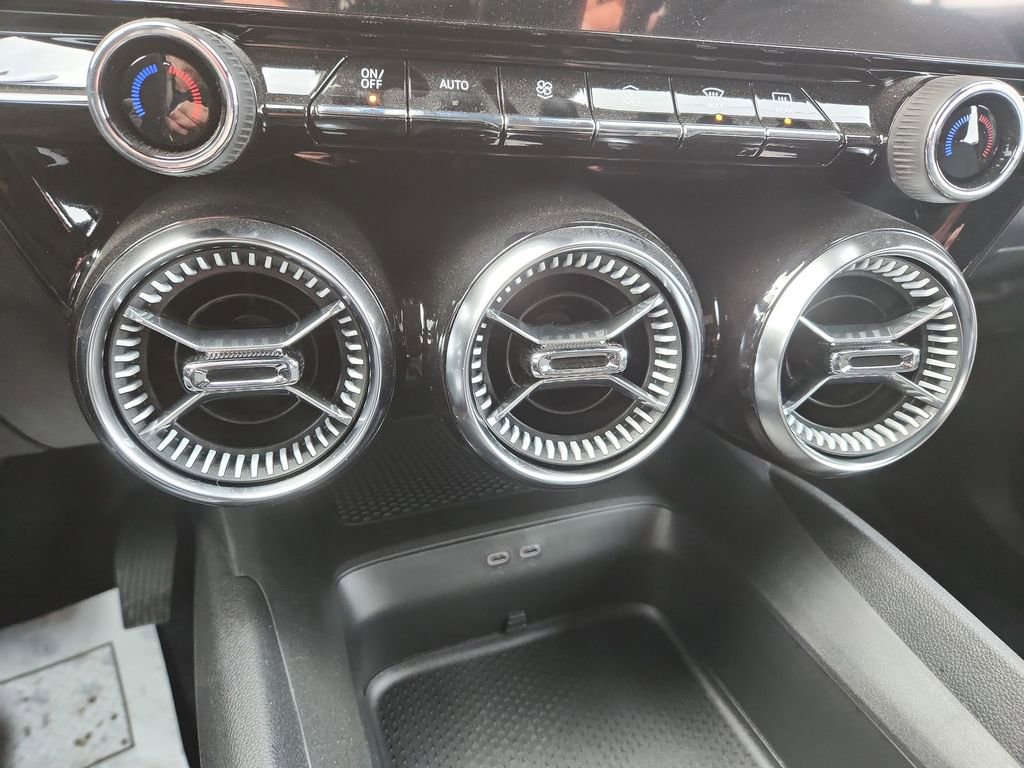 2024 Chevrolet Blazer EV Fleet - Photo 19
