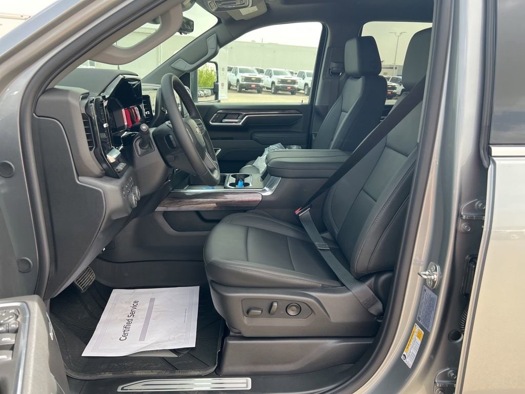 2026 Chevrolet Silverado 2500 HD LTZ - Photo 14