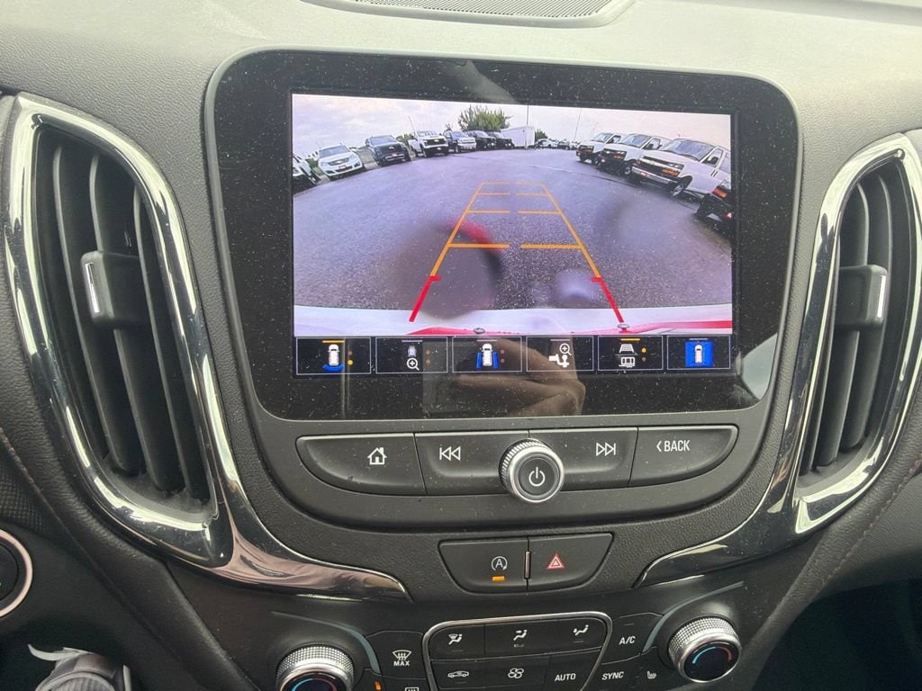 2023 Chevrolet Equinox RS - Photo 17