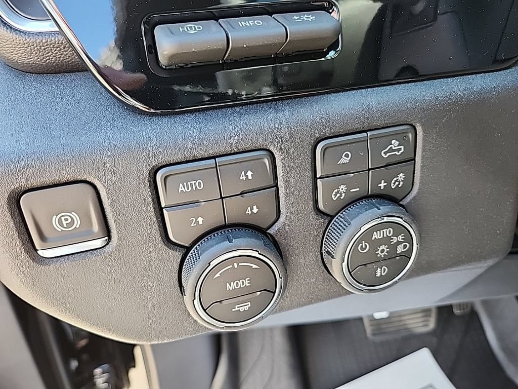 2026 Chevrolet Silverado 1500 High Country - Photo 16