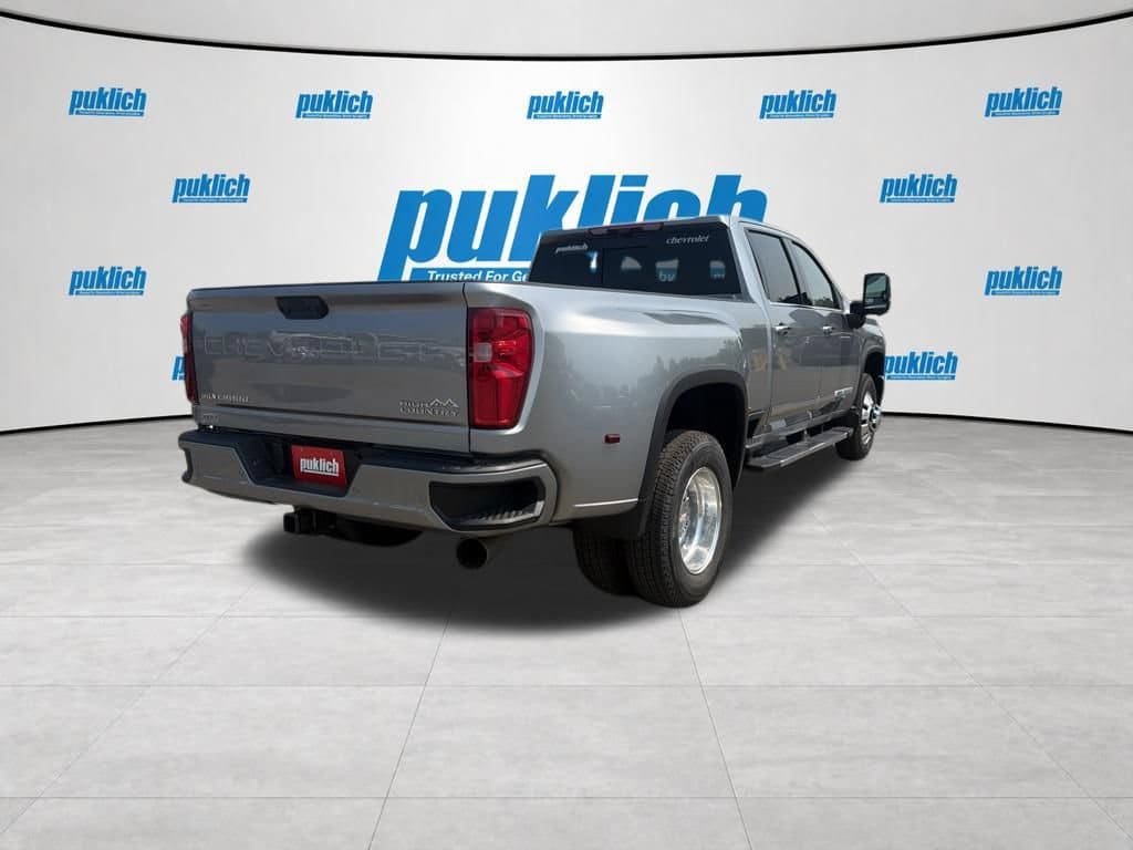 2026 Chevrolet Silverado 3500 HD High Country - Photo 7