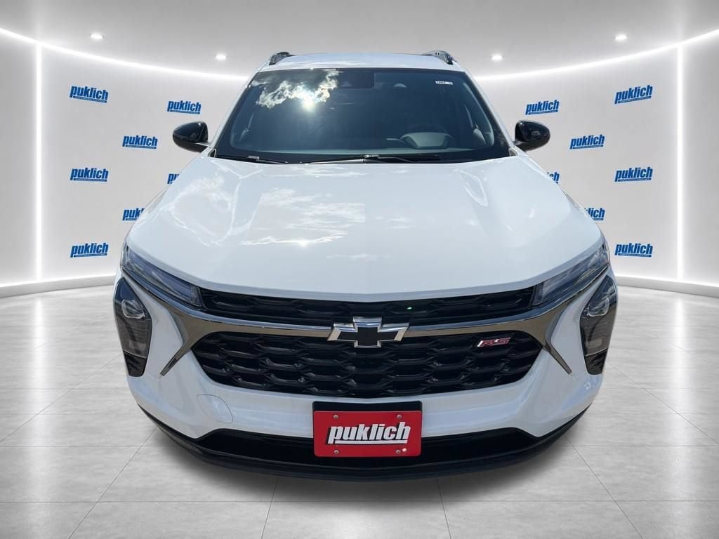 2026 Chevrolet Trax RS - Photo 2