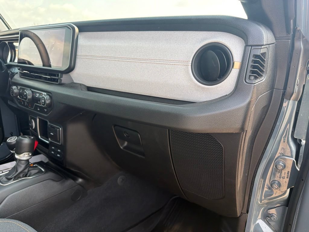 2024 Jeep Gladiator Sport - Photo 28