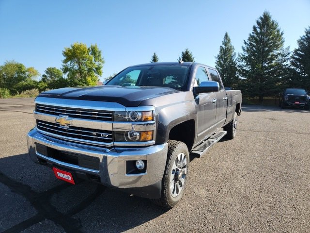 2015 Chevrolet Silverado 2500HD LTZ photo 3