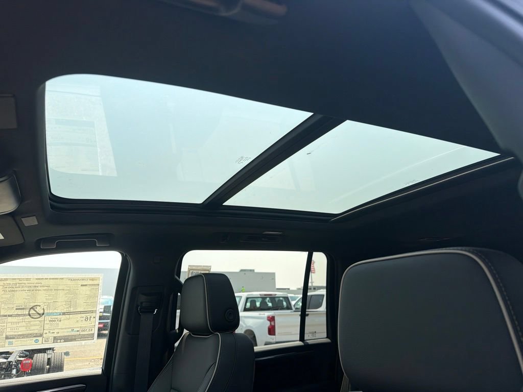 2026 Chevrolet Suburban Premier - Photo 27