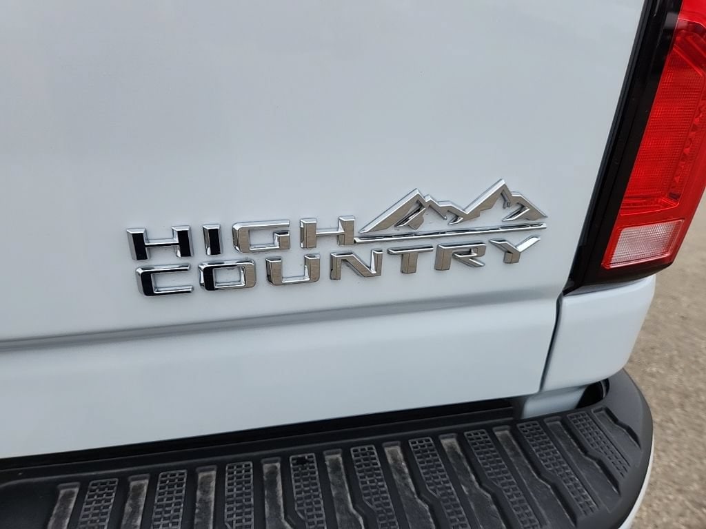 2026 Chevrolet Silverado 2500 HD High Country - Photo 54