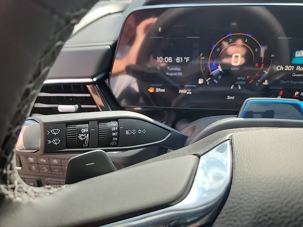 2026 Chevrolet Suburban High Country - Photo 16