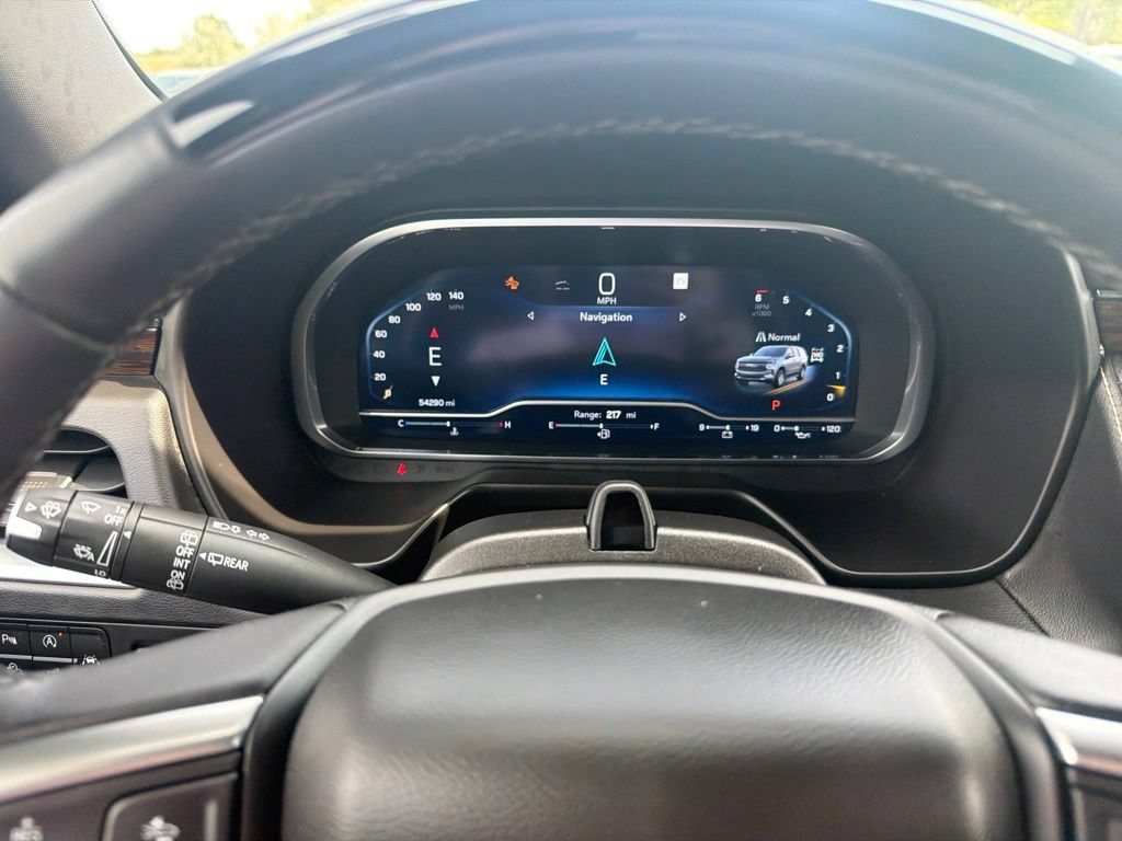2023 Chevrolet Suburban Premier - Photo 13