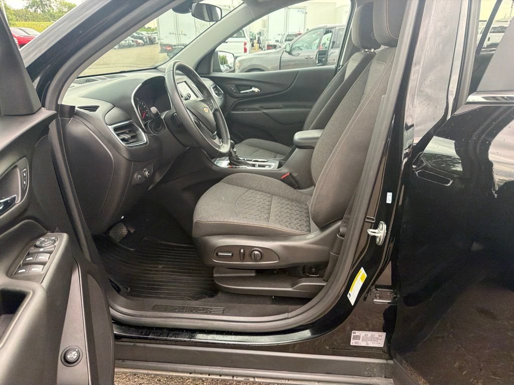 2022 Chevrolet Equinox LT - Photo 22