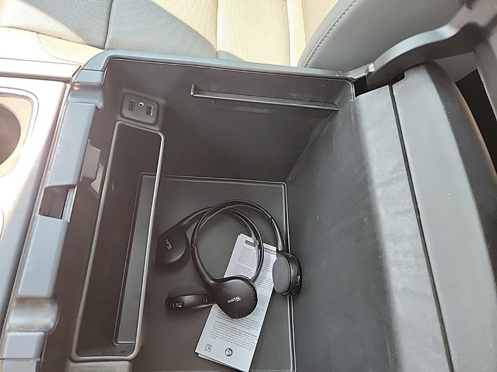 2018 Chevrolet Silverado 3500HD LTZ - Photo 25