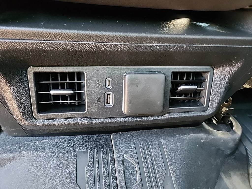 2023 GMC Sierra 1500 SLT - Photo 34