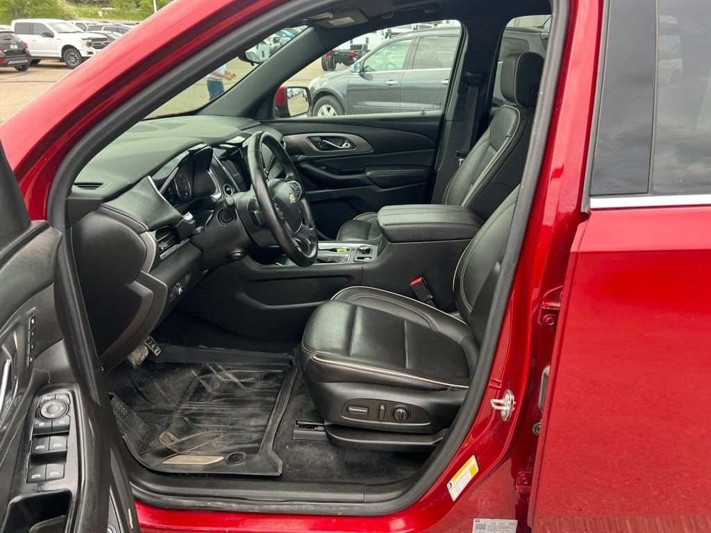 2023 Chevrolet Traverse Premier - Photo 25