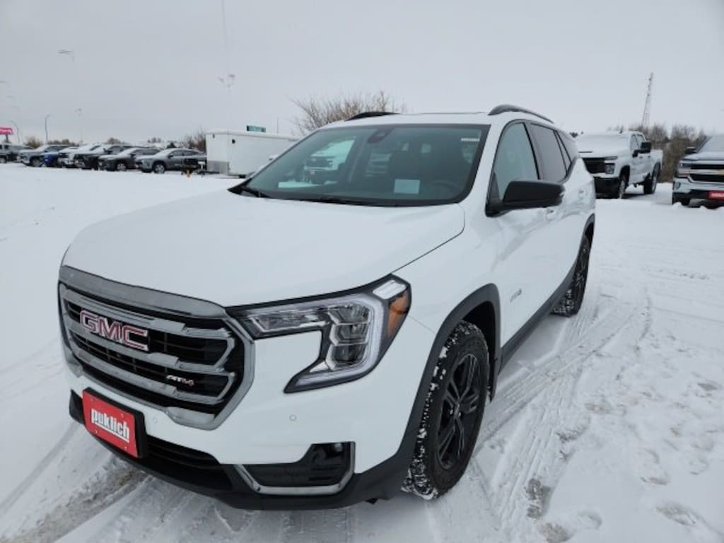 Used 2024 GMC Terrain AT4 SUV