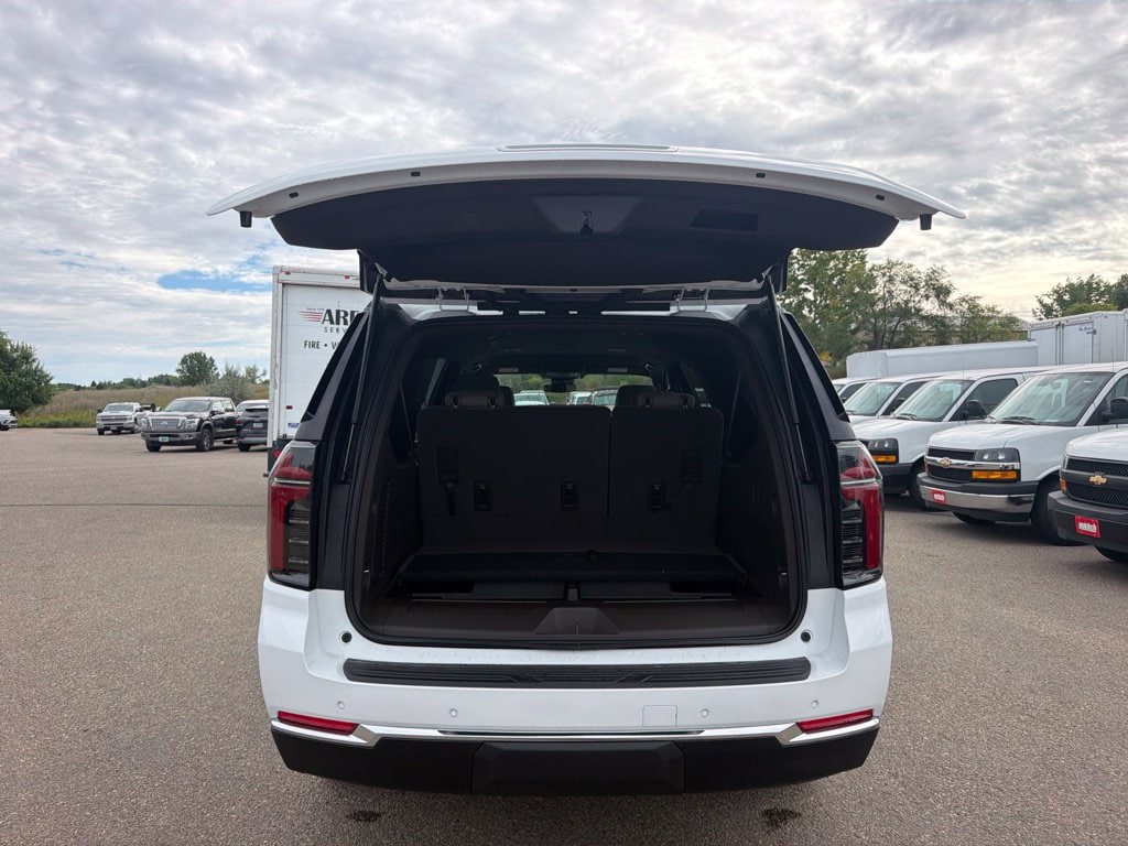 2026 Chevrolet Suburban LS - Photo 35