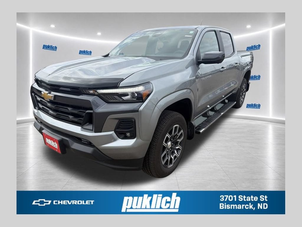 Sterling Gray Metallic 2024 Chevrolet Colorado Pickup Truck Four-Wheel Drive Automatic
