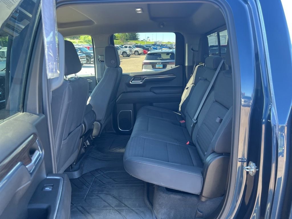 2023 Chevrolet Silverado 1500 LT - Photo 25