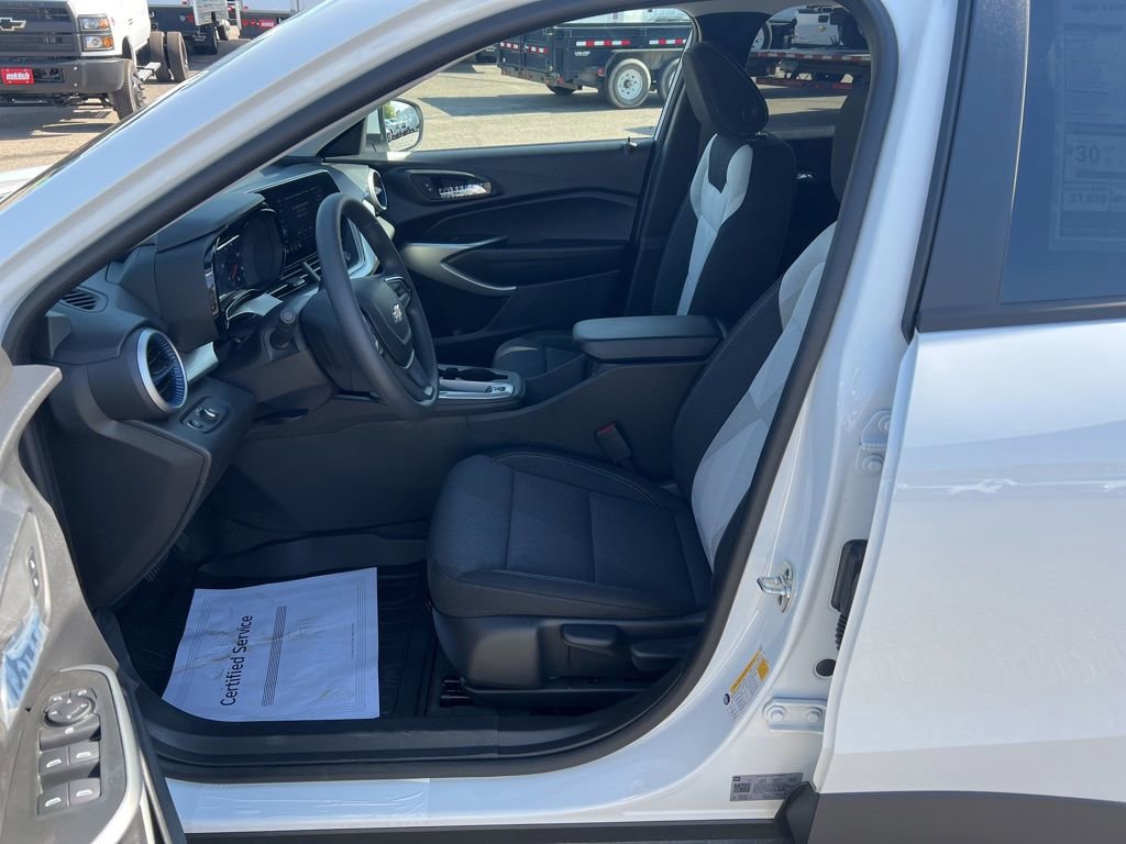 2026 Chevrolet Trax LS - Photo 24