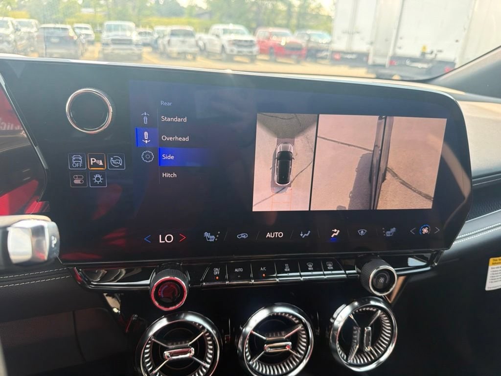 2025 Chevrolet Blazer EV LT - Photo 21