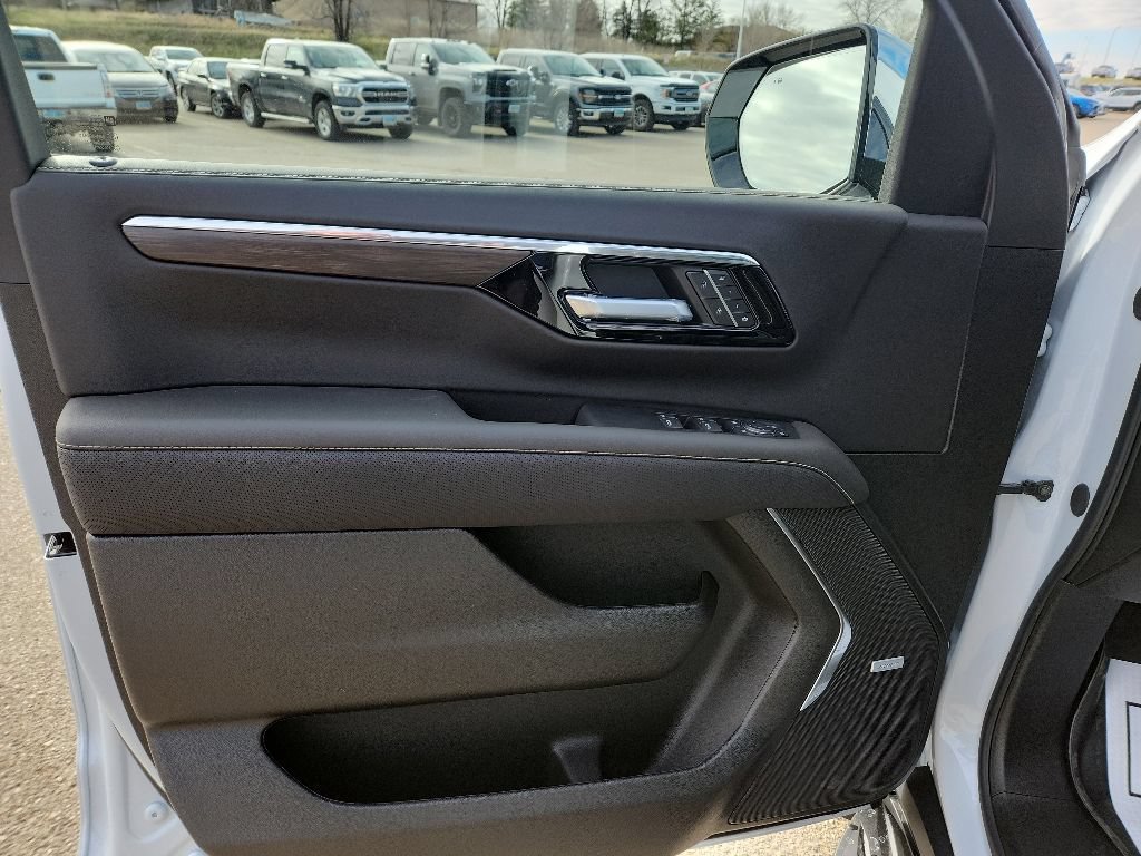 2026 Chevrolet Tahoe Premier - Photo 40