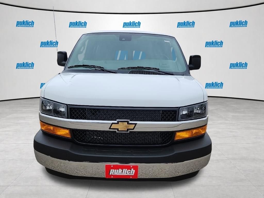 2026 Chevrolet Express Cargo Work Van - Photo 10