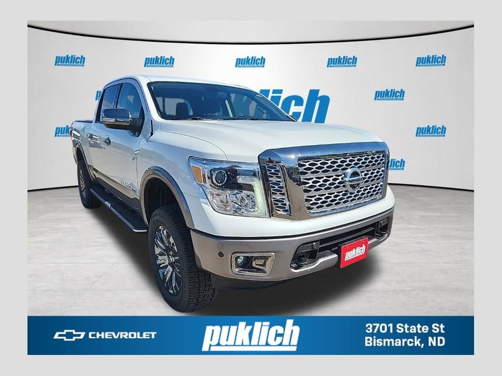 2019 Nissan Titan Platinum Reserve 4X4 Crew Cab's photo