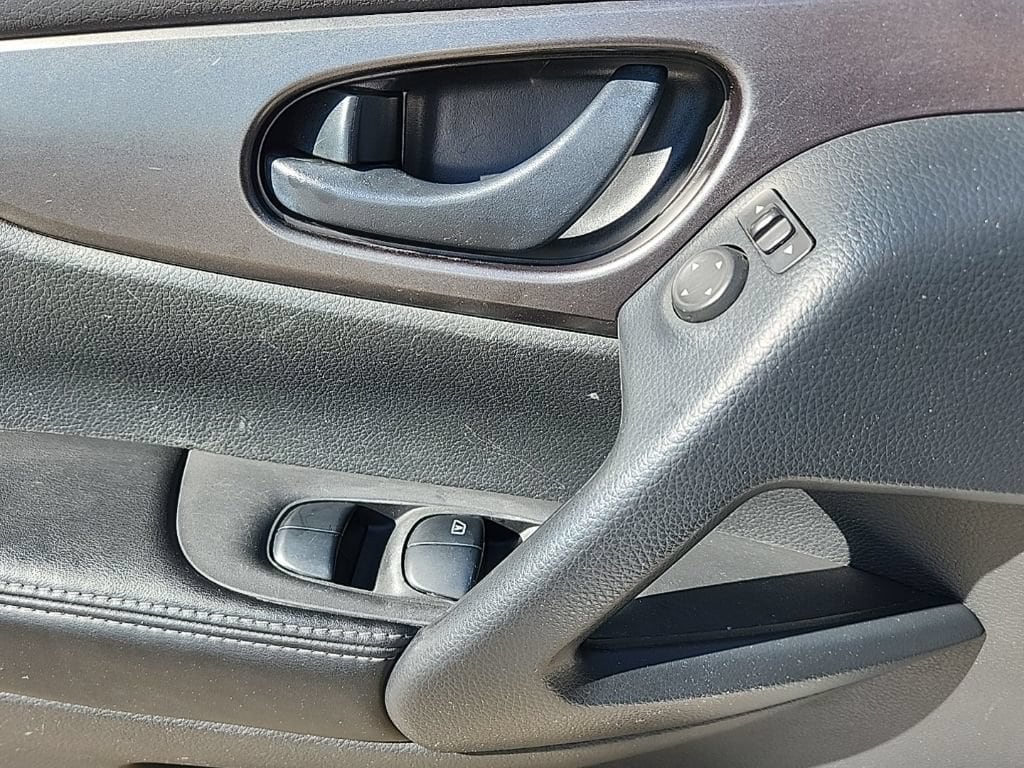 2022 Nissan Rogue Sport S - Photo 27