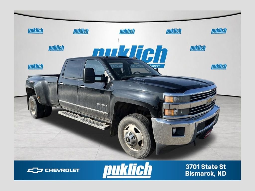 2015 Chevrolet Silverado HD LTZ 4WD Crew Cab Short Box SRW w R6Q's photo