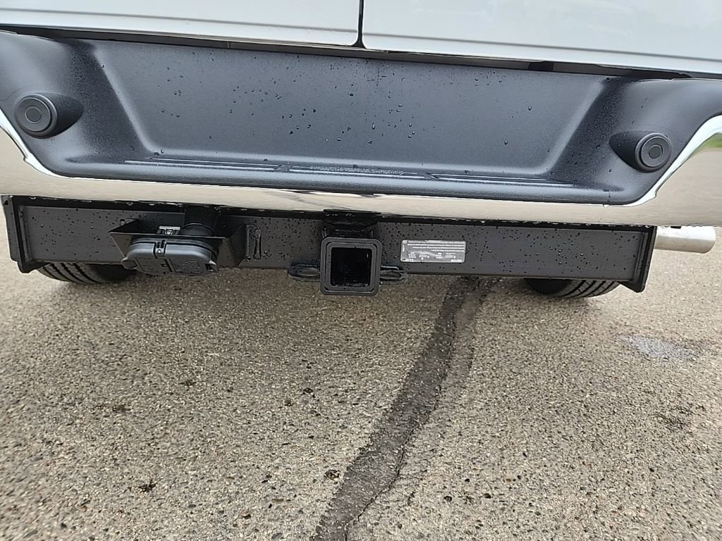 2026 Chevrolet Express Cargo Work Van - Photo 30