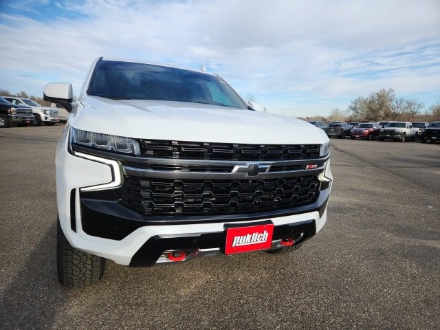 2022 Chevrolet Suburban Z71 photo 2