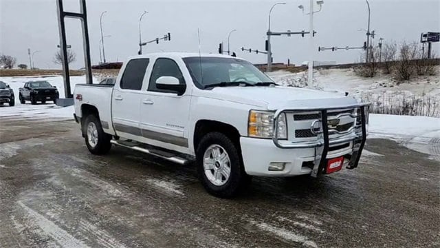 Used 2011 Chevrolet Silverado 1500 LT with VIN 3GCPKSE39BG401794 for sale in Bismarck, ND