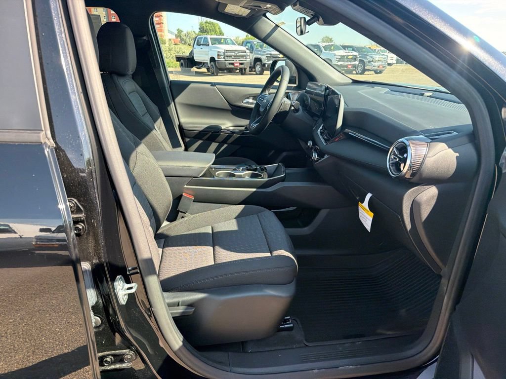 2027 Chevrolet Equinox LT - Photo 31