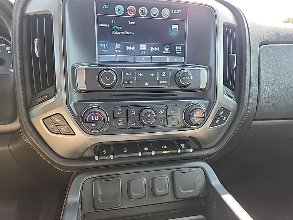 2018 Chevrolet Silverado 3500HD LTZ - Photo 22
