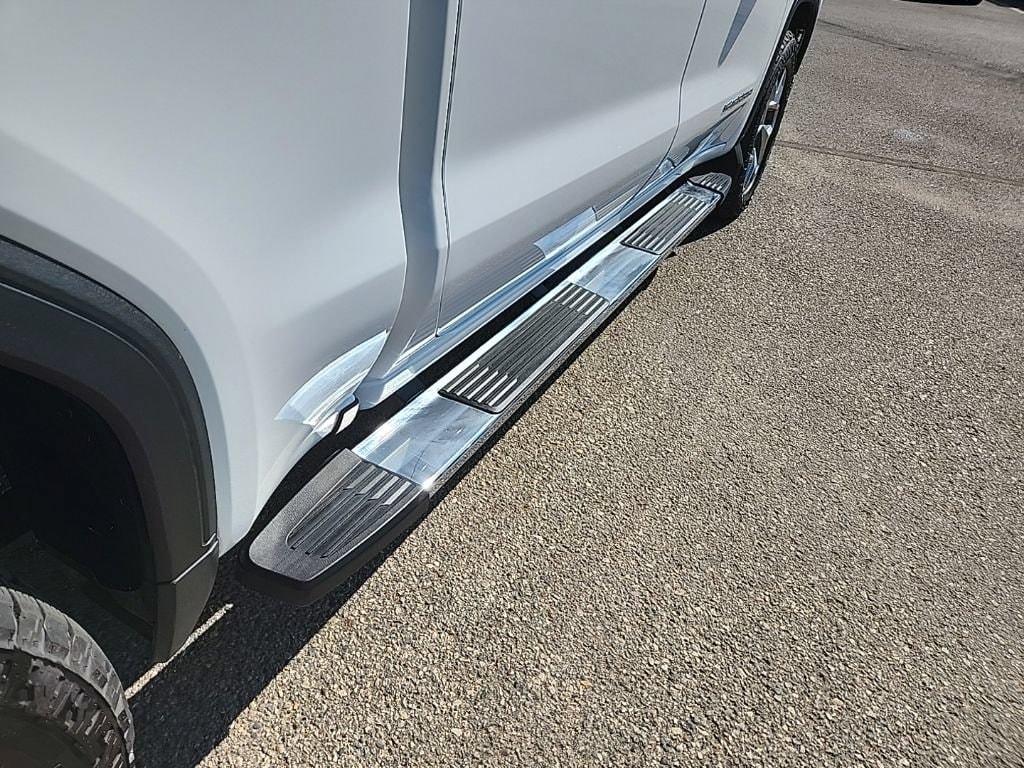 2023 GMC Sierra 1500 SLT - Photo 43