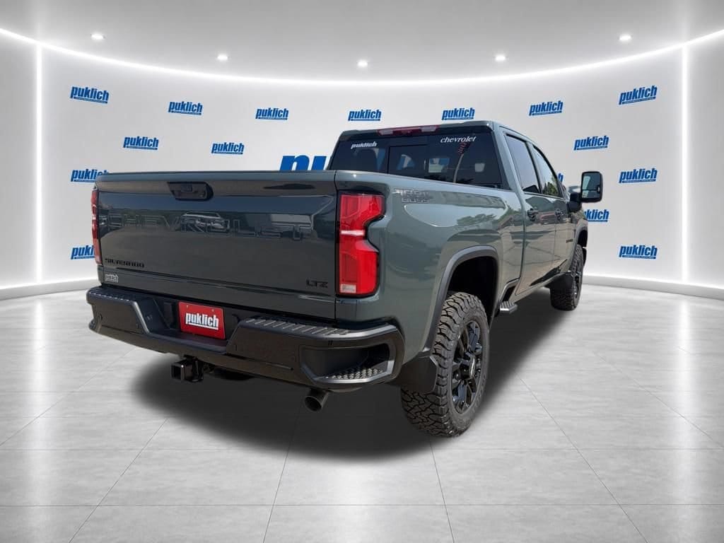 2026 Chevrolet Silverado 3500 HD LTZ - Photo 7