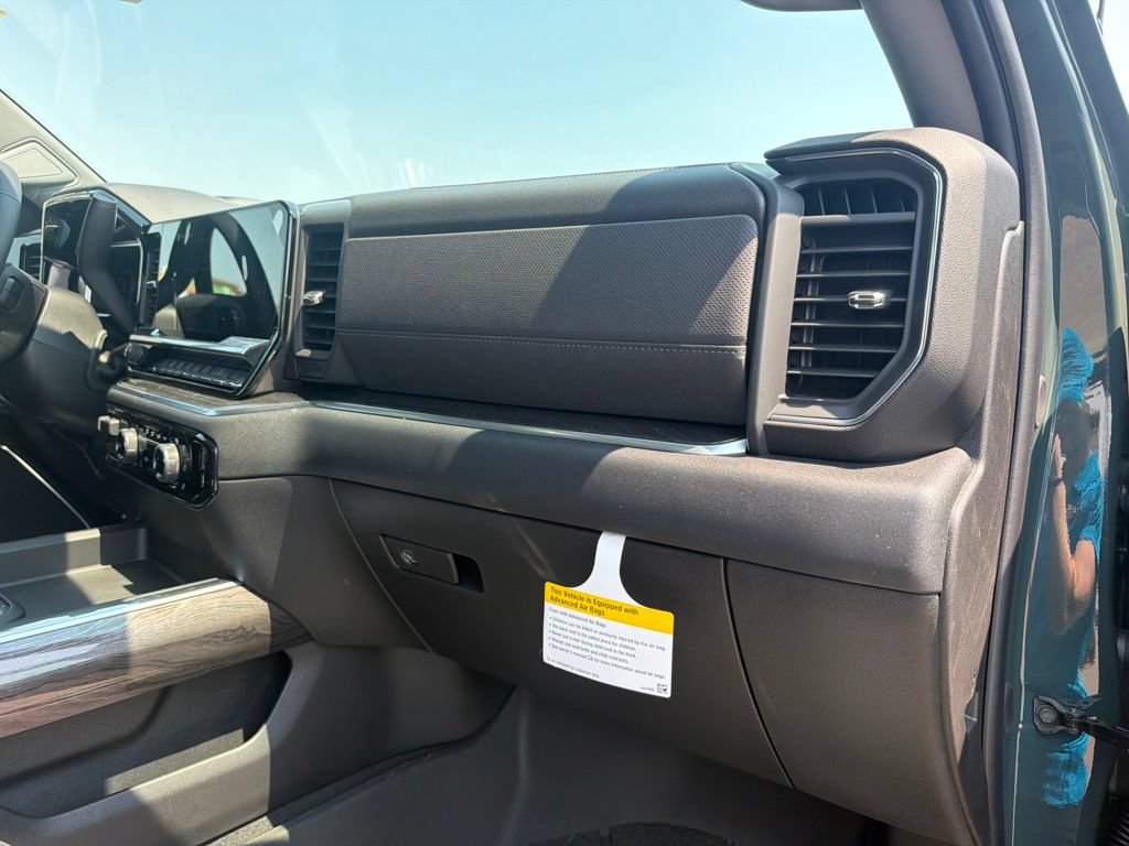 2026 Chevrolet Silverado 3500 HD LTZ - Photo 43