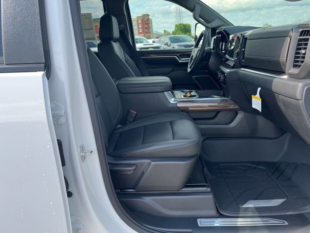 2026 Chevrolet Silverado 3500 HD LT - Photo 28