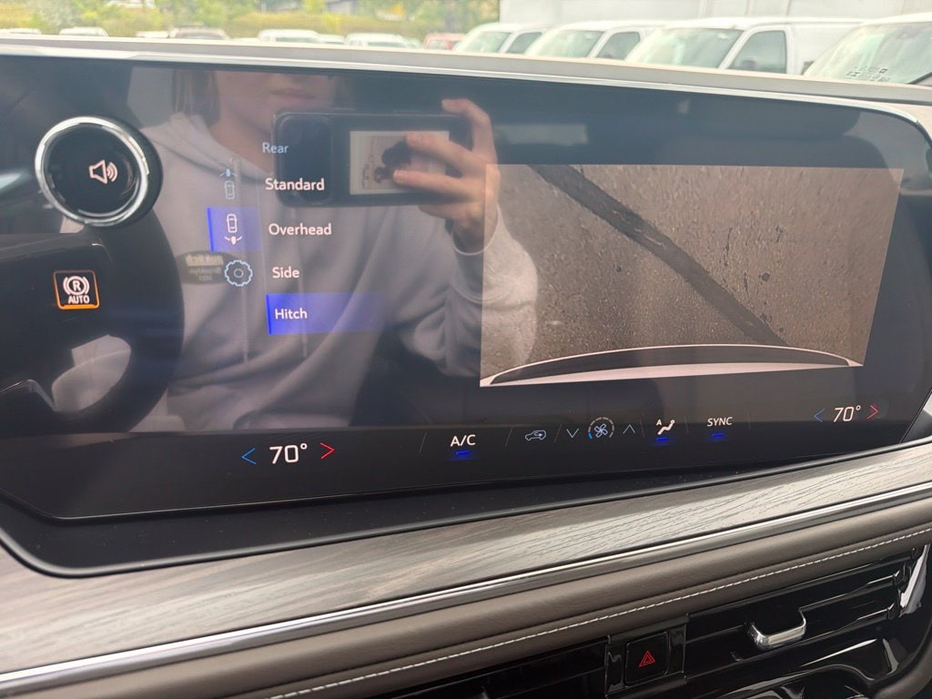 2026 Chevrolet Suburban LS - Photo 21