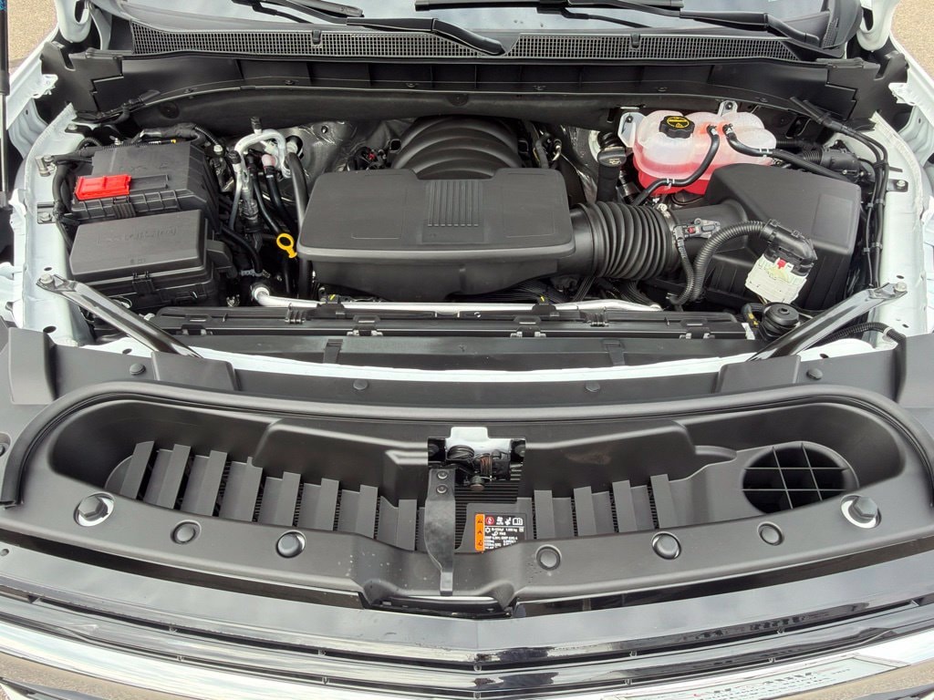 2026 Chevrolet Suburban LS - Photo 39
