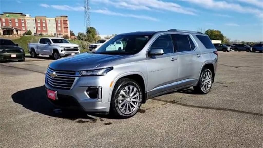 Used 2023 Chevrolet Traverse Premier SUV