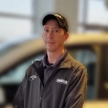 Staff member Jason Imhoff from ID_33bae40aa98a