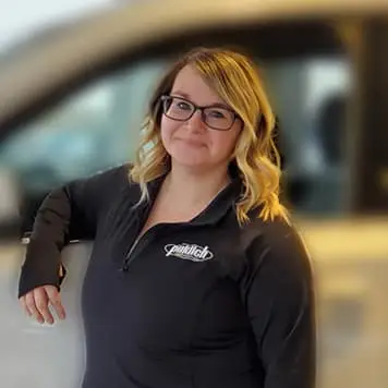 Staff member Sara Sayler from ID_a5e8ded18c54