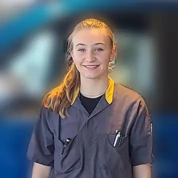 Staff member Roxy Stevens from ID_33bae40aa98a