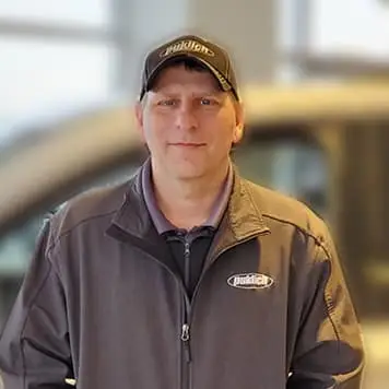 Staff member Paul Schuh from ID_33bae40aa98a