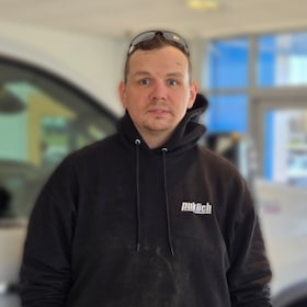 Staff member Lucas Wagle from ID_33bae40aa98a