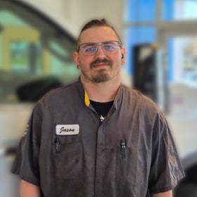 Staff member Jason Ferguson from ID_33bae40aa98a