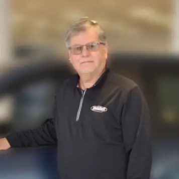 Staff member Eugene Radke from ID_33bae40aa98a