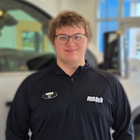 Staff member Evan Goldsack from ID_1bdbe0c72cc0