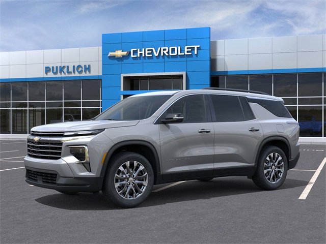 2026 Chevrolet Traverse photo 2